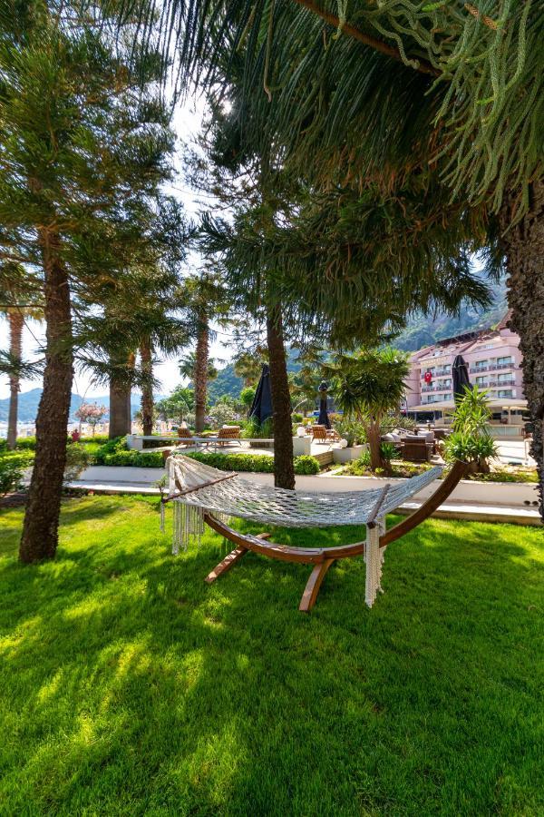 Faros Premium Beach 马尔马里斯 外观 照片