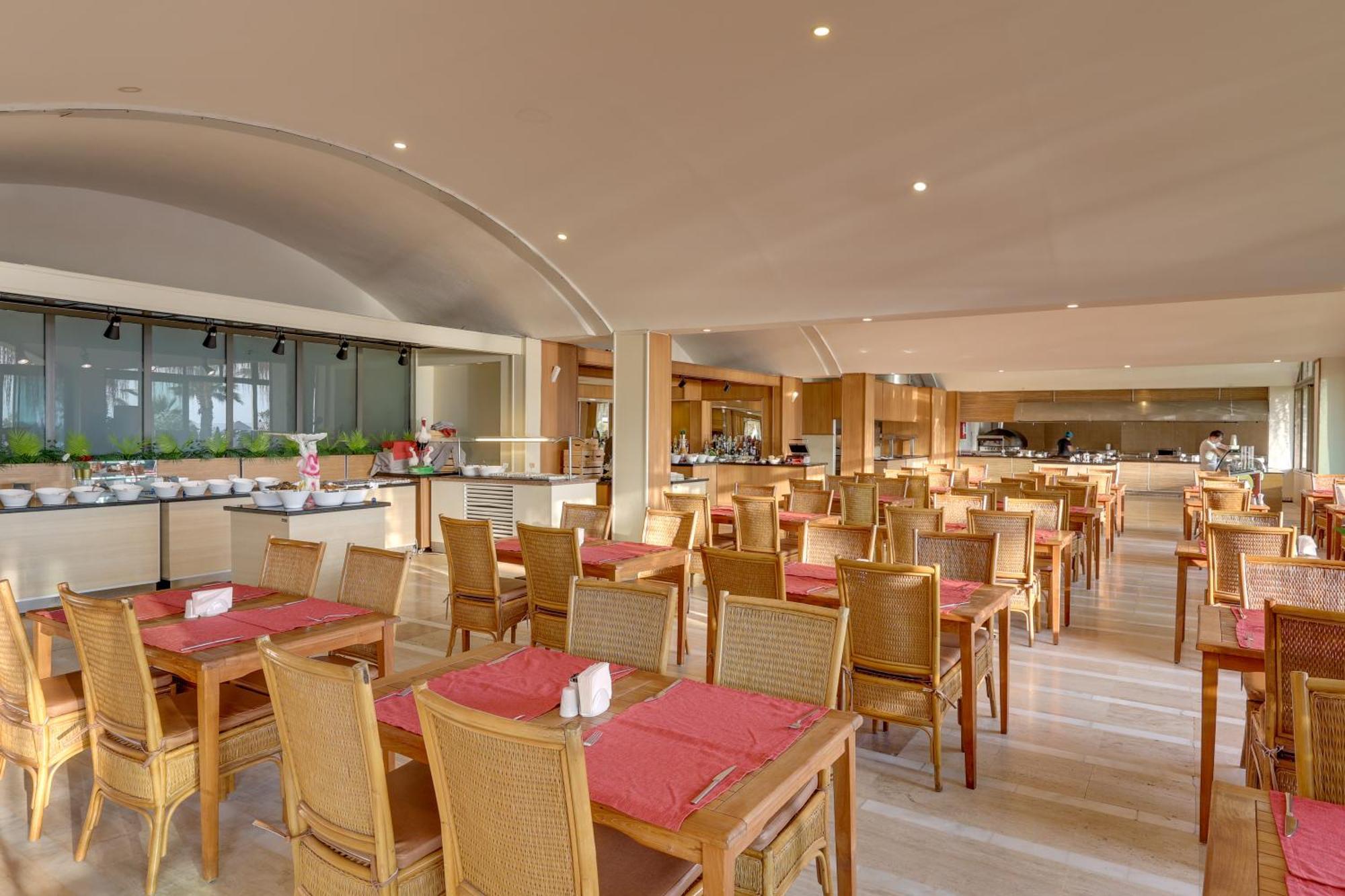 Faros Premium Beach 马尔马里斯 外观 照片