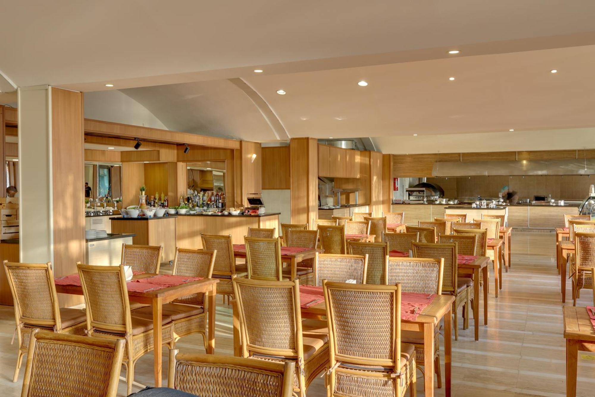 Faros Premium Beach 马尔马里斯 外观 照片